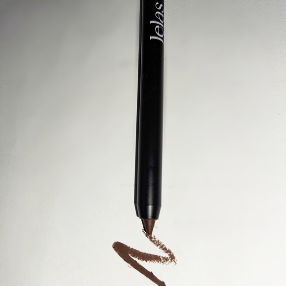 Defined Lip Liner- NutMeg - Picture 3 of 3